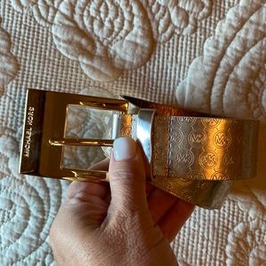 NWOT Michael Kors gold logo belt - s m